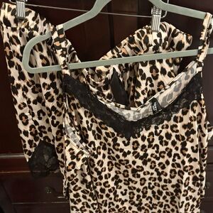 133- Torrid 3 silky leopard print PJ set
